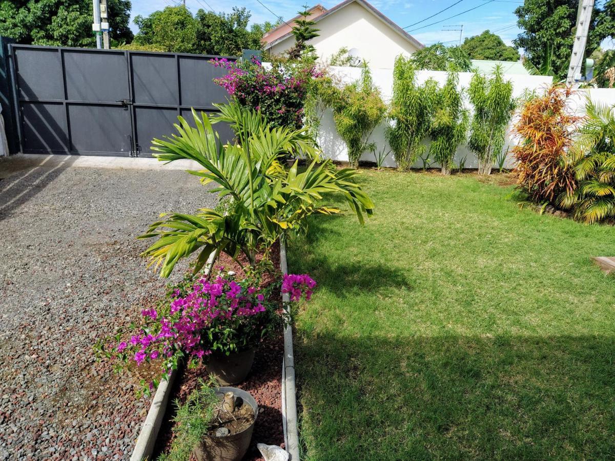 Jolie Maison T3 A St Pierre, 2 Chambres Avec Sdb, Grande Varangue, Jardin Saint Pierre Exterior foto
