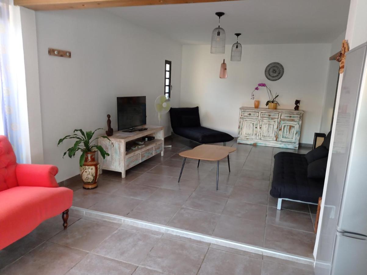 Jolie Maison T3 A St Pierre, 2 Chambres Avec Sdb, Grande Varangue, Jardin Saint Pierre Exterior foto