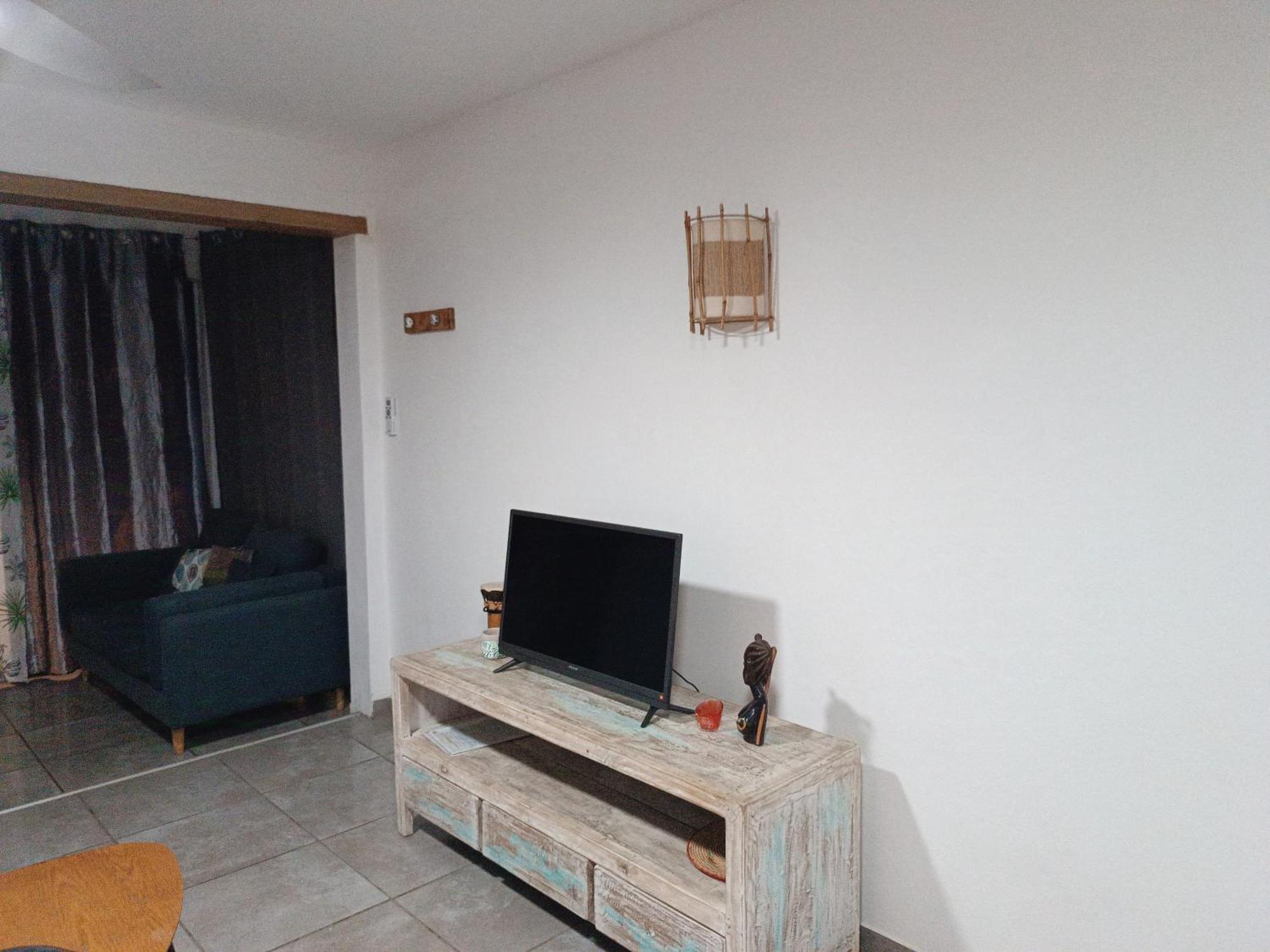 Jolie Maison T3 A St Pierre, 2 Chambres Avec Sdb, Grande Varangue, Jardin Saint Pierre Quarto foto
