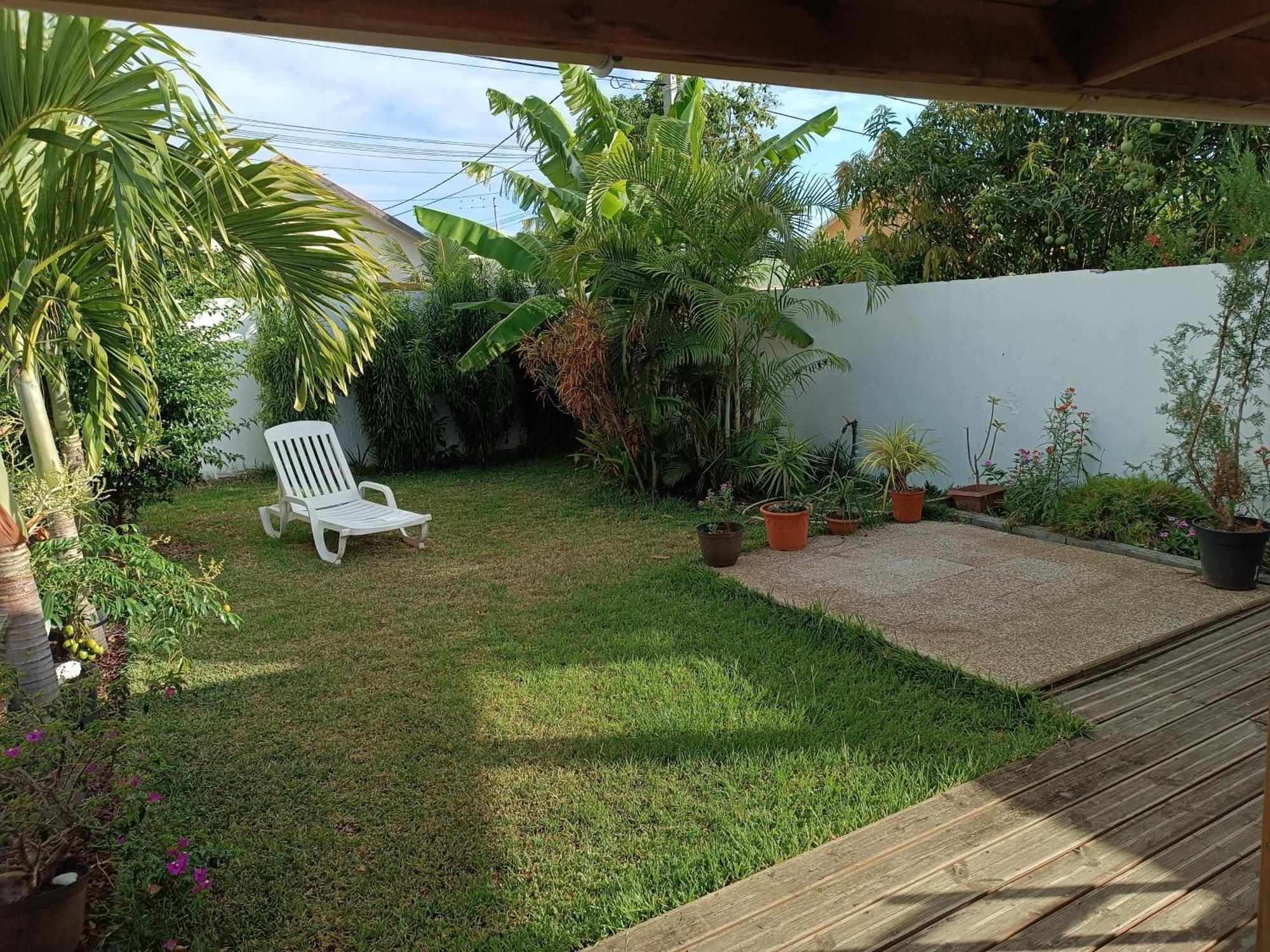 Jolie Maison T3 A St Pierre, 2 Chambres Avec Sdb, Grande Varangue, Jardin Saint Pierre Quarto foto