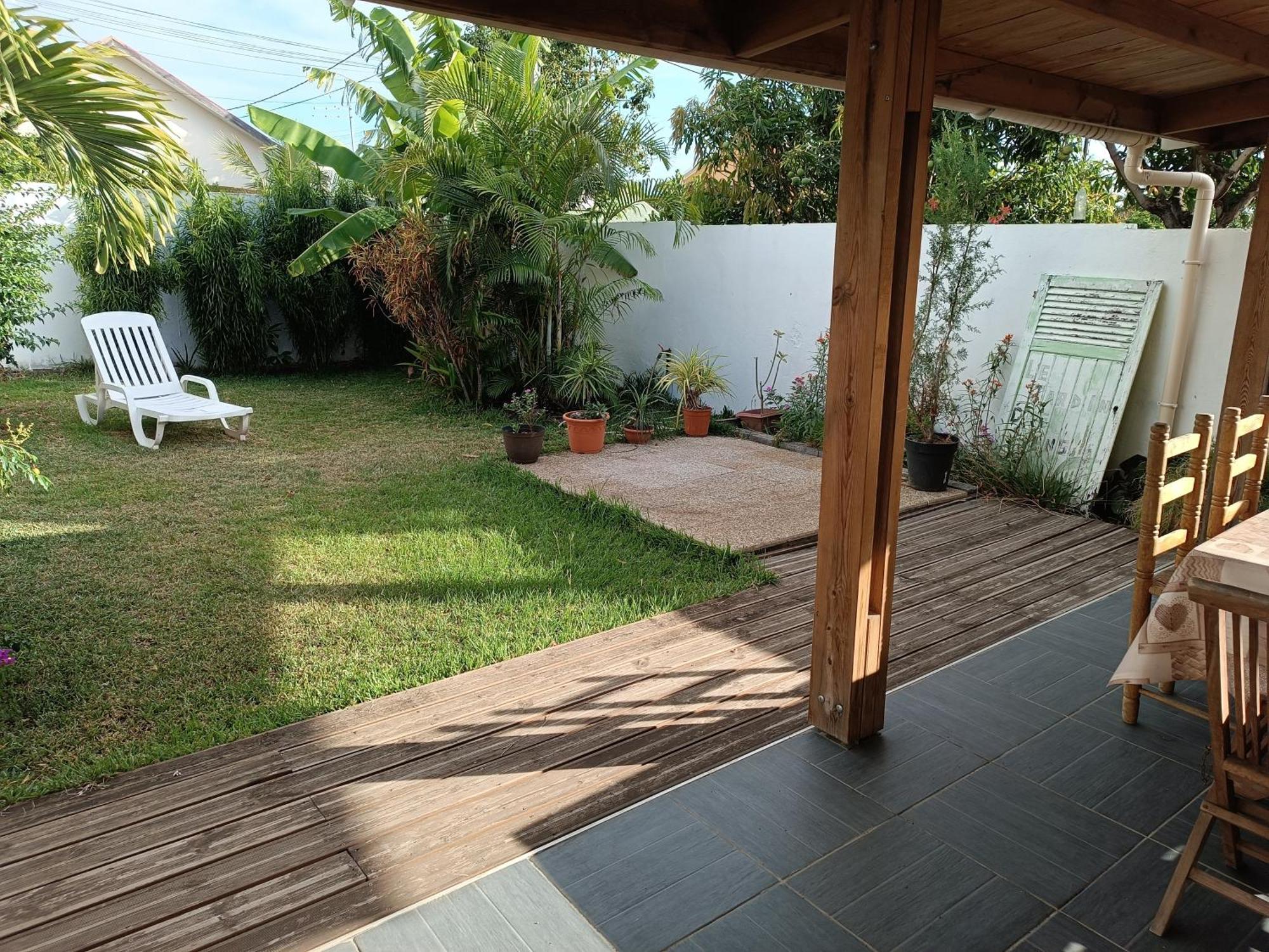 Jolie Maison T3 A St Pierre, 2 Chambres Avec Sdb, Grande Varangue, Jardin Saint Pierre Exterior foto